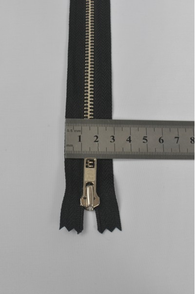 ZIP043  2號拉鏈  白銅牙密尾拉鏈   金屬單頭拉鏈  銀色拉鏈 不設單獨拉鍊訂購 側面照